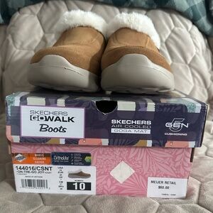 Skechers Go Walk Boots - Brown and white